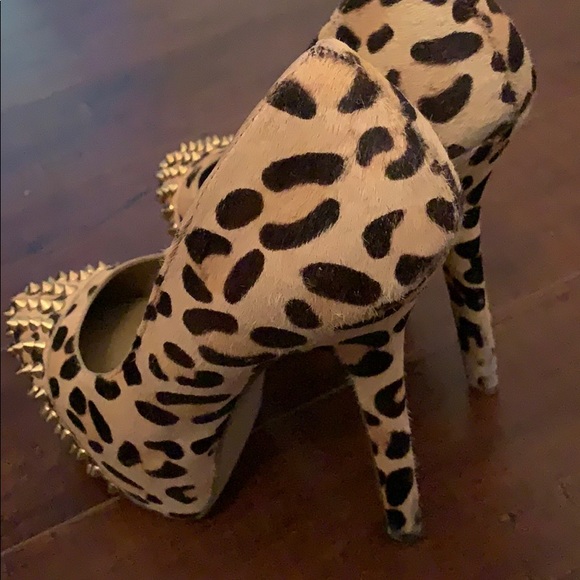 High heels - Picture 4 of 4